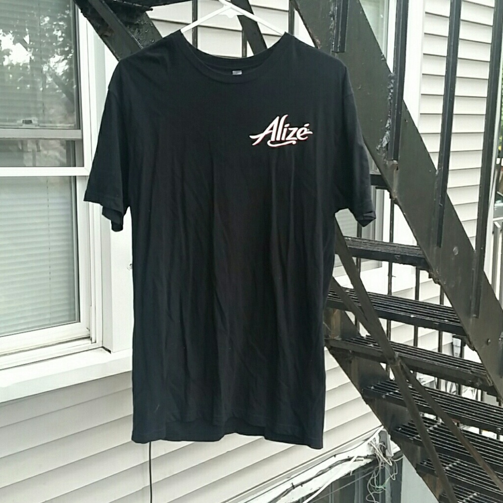 TUPAC ALIZÉ Merchandise Tee - Picture 1 of 4